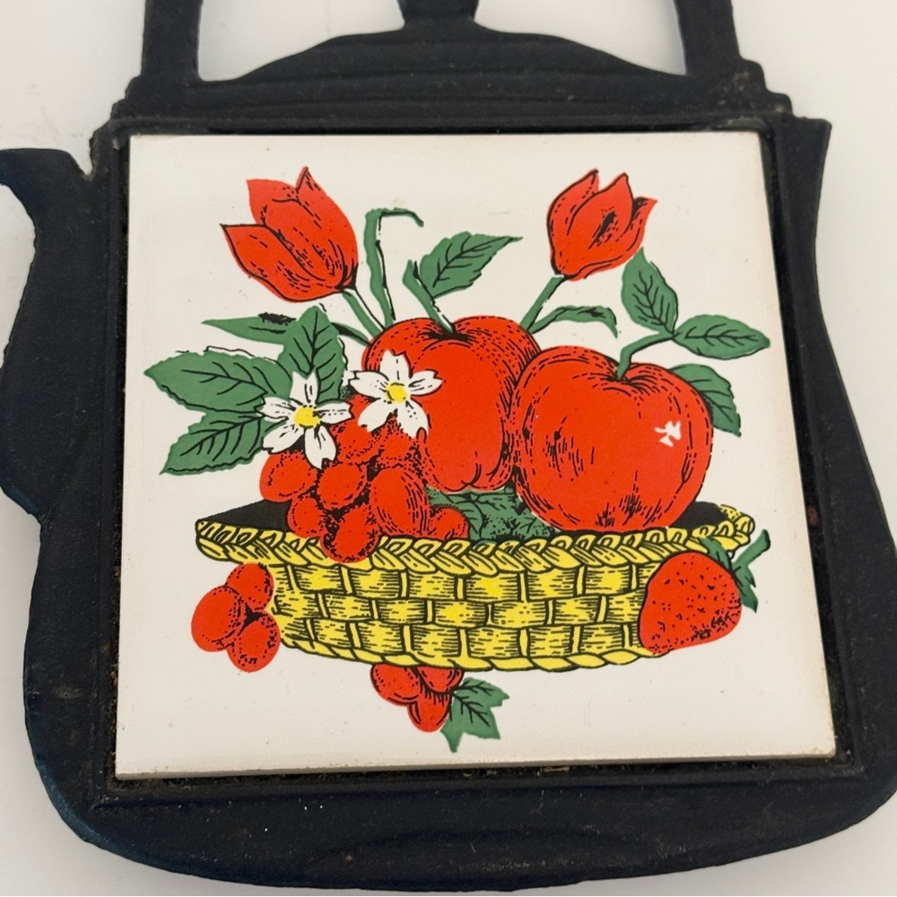 Vintage Apple Teapot Cast Iron Trivet, Hot Plate, Ceramic Tile, Fruit Basket - Picture 3 of 7